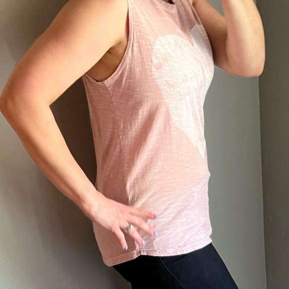 Ladies top by Alternative "Trust in the Lord with all your heart" size medium - Picture 4 of 8